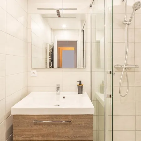 Apartment Alsacetime, Centre Parking Gratuit, Tram Wifi, Fibre Orange, Espace De Travail Strasbourg
