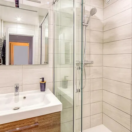 Alsacetime, Centre Parking Gratuit, Tram Wifi, Fibre Orange, Espace De Travail *